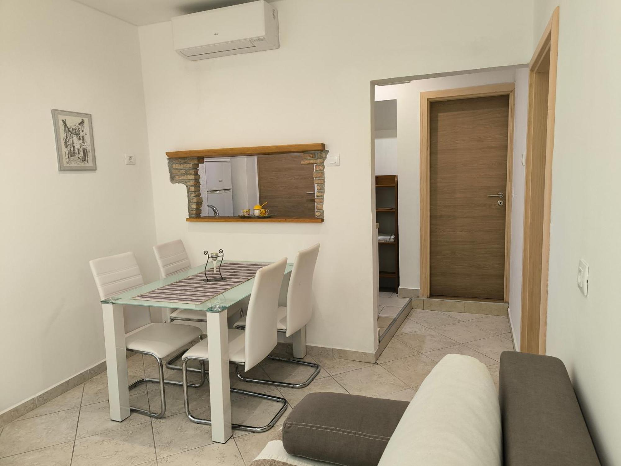 Apartment And Matika *