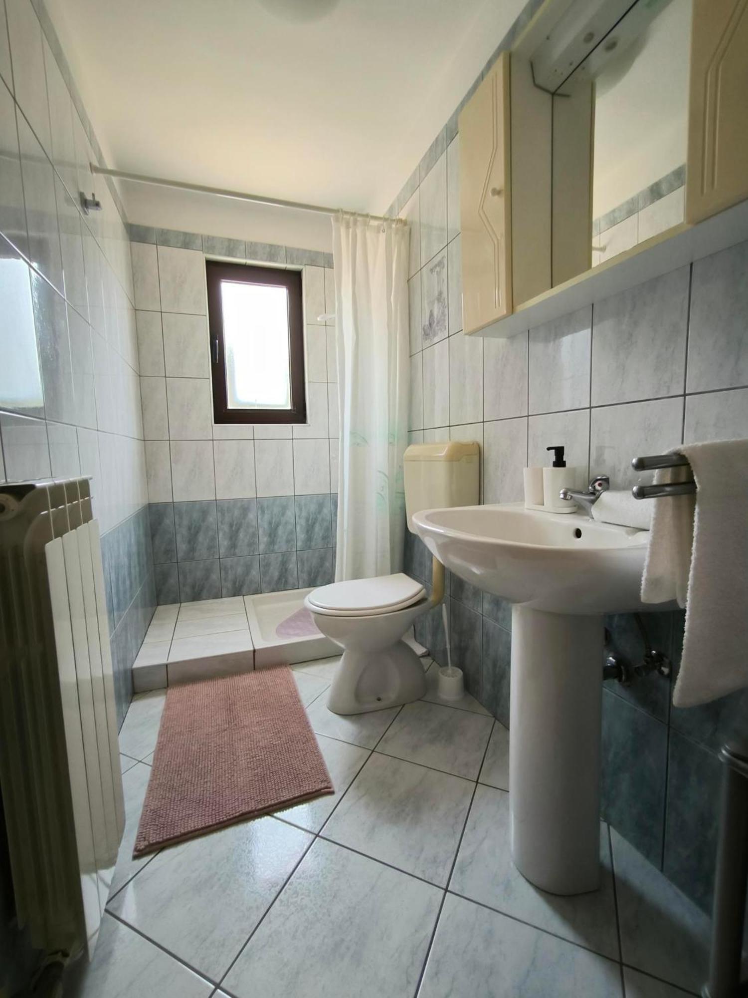 Appartement And Matika *