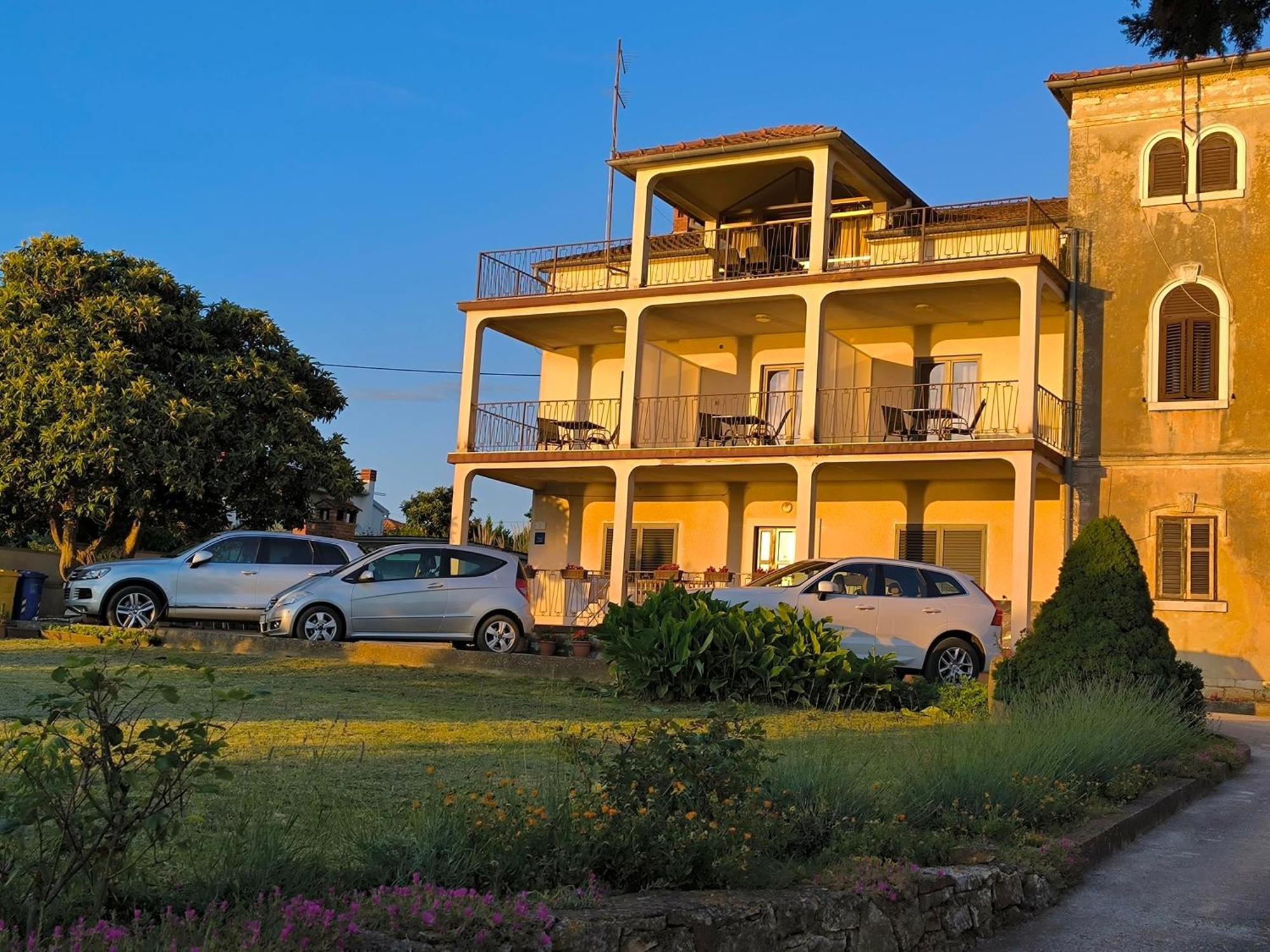 Apartment And Matika
